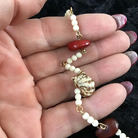 Seashell Necklace 18 Inches Beads Snail Shell Spring Clasp Vintage Beachy - Picture 4 of 5